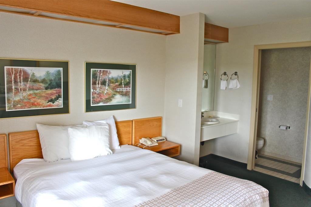 Canadas Best Value Inn Langley/Vancouver Buitenkant foto